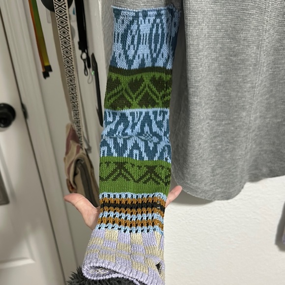 We The Free Gray Sweater - Picture 4 of 4